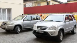 Лучани придбали ще два автомобілі на потреби військових (фото)