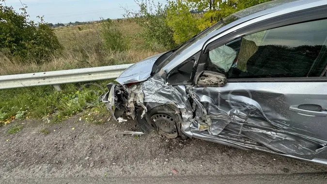 Хотів обігнати: на Волині сталась страшна аварія з шістьма постраждалими (фото)