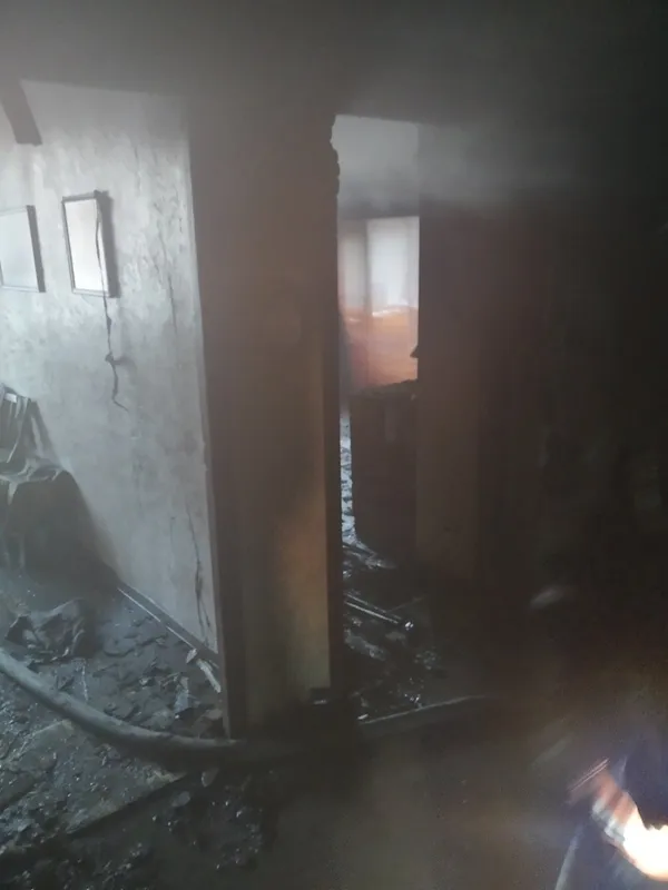 Чекали на допомогу на балконі: на Волині врятували людей із пожежі (фото)
