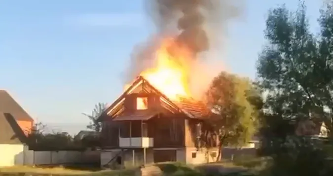 У Ковелі горів недобудований будинок (відео)
