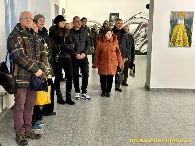 Майже сорок волинських художників презентували свої роботи у Луцьку (фото)