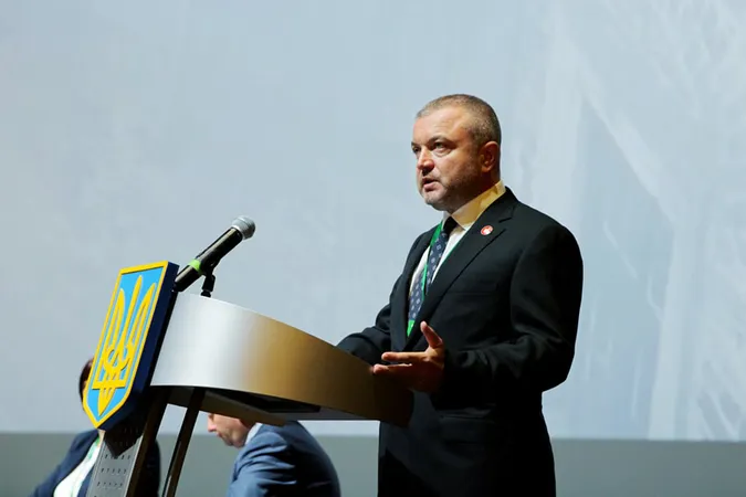 «Пишаємося нашими Героями», – Андрій Покровський та «СВІДОМІ» звернулися до лучан з нагоди Дня перемоги