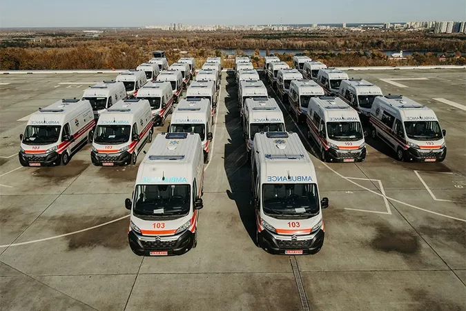 Для волинської лікарні просять спеціальний реанімобіль, щоб перевозити бійців
