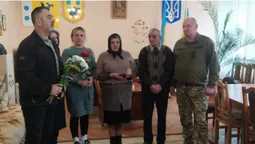 Батькам загиблого Героя Івана Литвинюка вручили орден «За мужність» (фото)