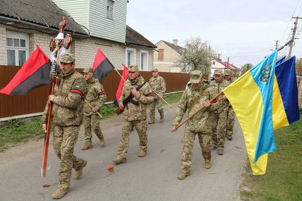 На Волині попрощалися із загиблим Героєм Миколою Гундеричем (фото)
