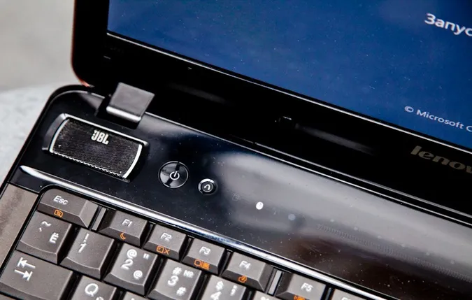 Lenovo попереджає про загоряння батарей у старих ноутбуках: перелік