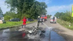 Біля Нововолинська зайнявся мотоцикл: водій отримав травми й опіки (фото)