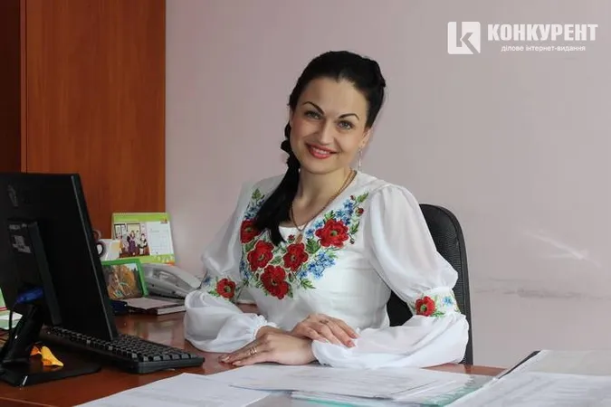 Луцькі чиновники вийшли на роботу у вишиванках (фото)