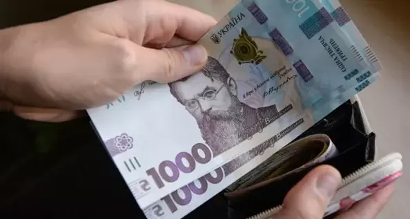 В Україні переселенцям виплачуватимуть щомісячну підтримку