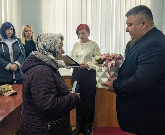 На Волині родині загиблого Святослава Симінського вручили його посмертну нагороду (фото)