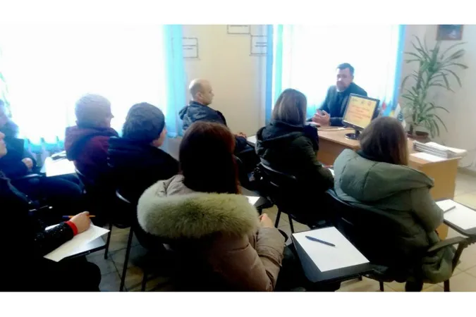 Як знайти роботу закордоном та не потрапити в трудове рабство