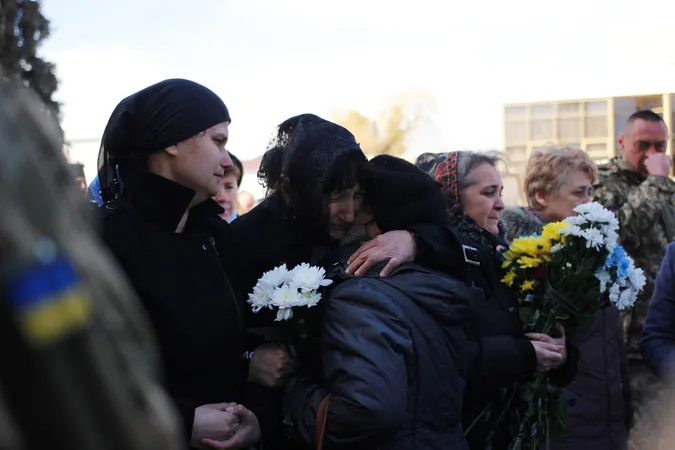 Зі сльозами та на колінах: Луцьк попрощався з трьома своїми Героями (фото, відео)