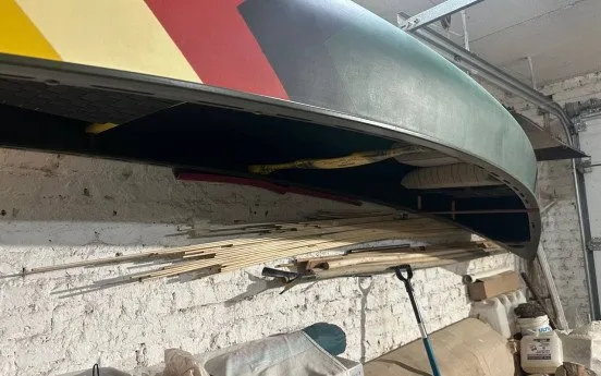 Був психіатром: як у Луцьку 73-річний майстер створює каное і посуд із дерева (фото)