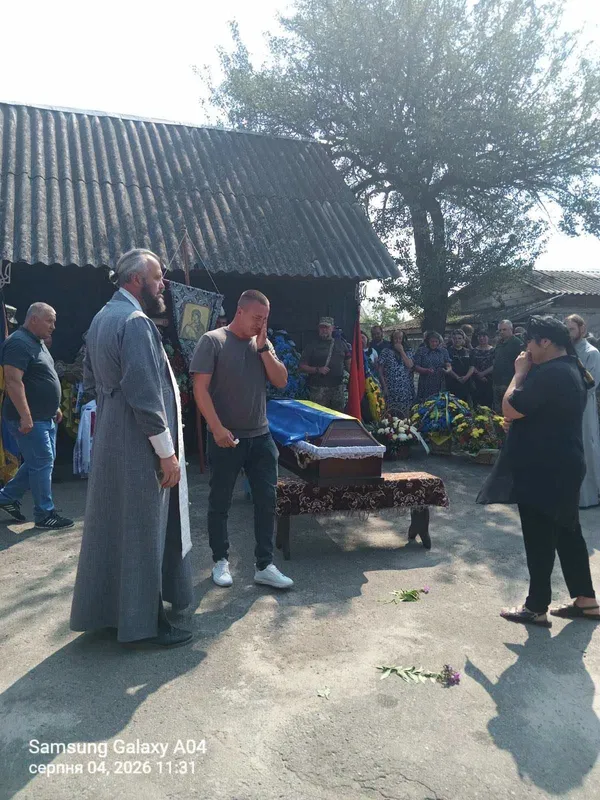 На Волині попрощалися з полеглим захисником Олександром Лавренчуком (фото)