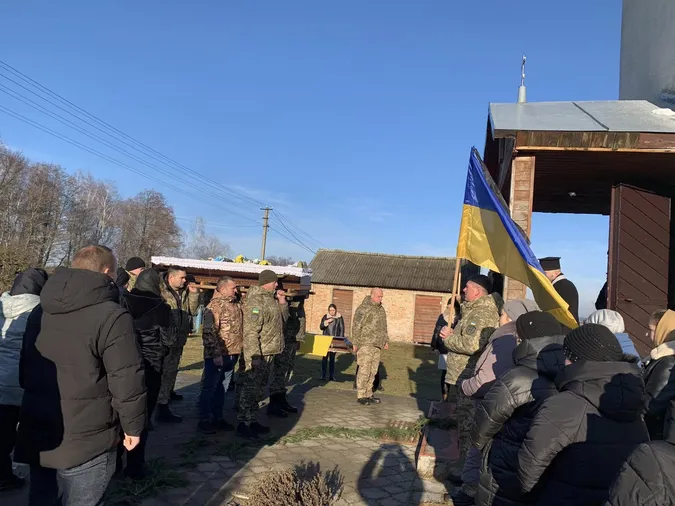 На Волині попрощалися із загиблим воїном Сергієм Бубелою (фото)