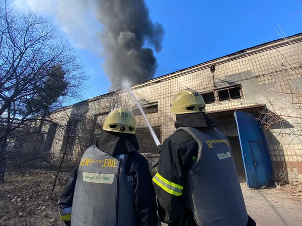 Під обстріл окупантів потрапила Оболонь у Києві: є загиблий і поранені (фото)