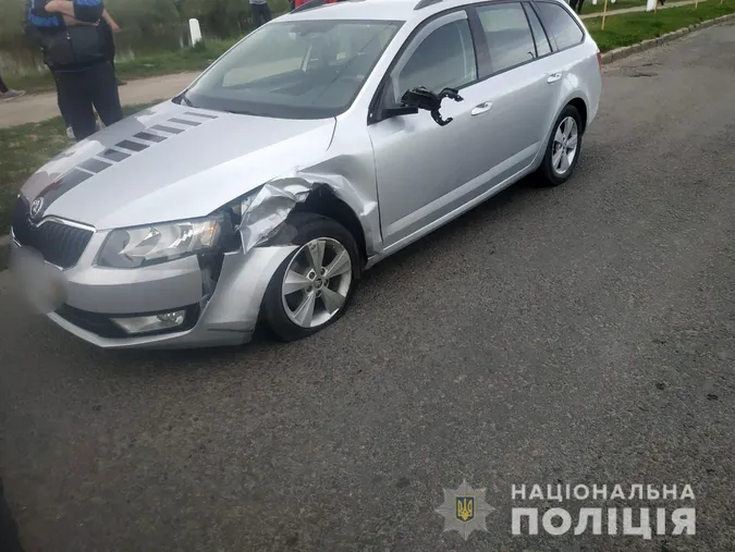 У Луцькому районі мотоцикліст потрапив до лікарні після зіткнення зі «шкодою» (фото, відео)