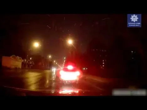 У Луцьку водія покарали за те, що не пропустив чоловіка на переході (відео)