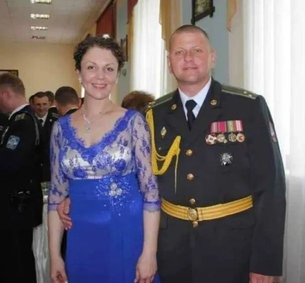 «Коли я не вірив собі, ти вірила в мене»: Залужний зворушливо привітав свою дружину з днем народження