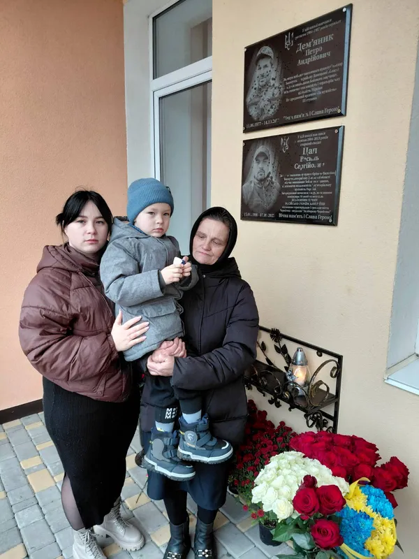 У ліцеї на Волині відкрили меморіальні дошки загиблим на війні випускникам (фото)
