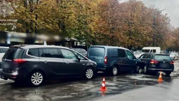 У Луцьку на Відродження влупилися три автівки (фото)