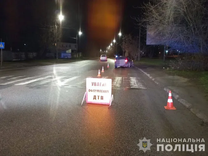 У Луцьку на переході Audi збила пішохода – він у реанімації (фото)