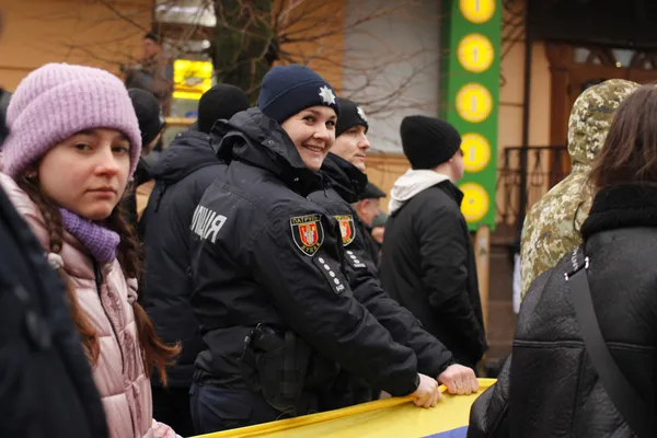 Тепер не просто формальність: як у Луцьку відзначали День Соборності (фото)