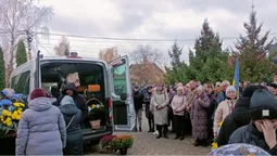 У Липинах попрощалися із кулеметником Вадимом Яцишиним (фото)