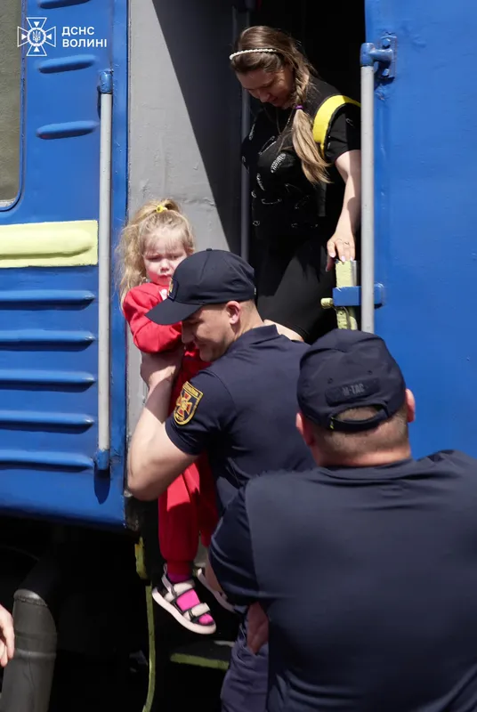 На Волинь прибув евакуаційний потяг з Донеччини (фото)