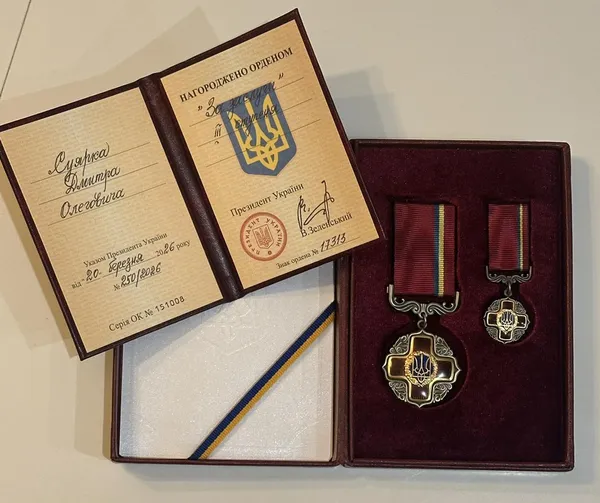 Волинянина Дмитра Суярка відзначили державною нагородою за успіхи на Паралімпіаді-2026 (фото)