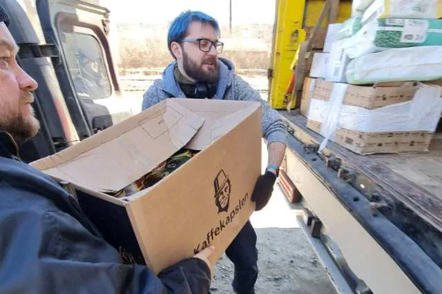 Волонтери з Луцька об‘єднались і зібрали фуру для Миколаєва (фото)