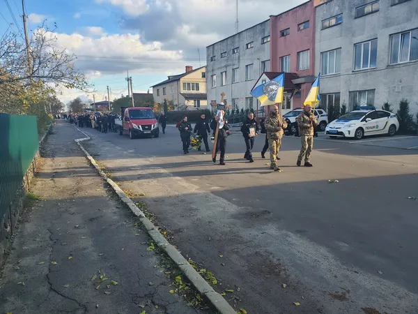 Загинув на Донеччині: на Волині прощались з капітаном поліції Володимиром Степашуком (фото)