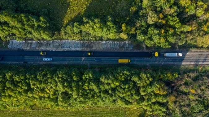 Показали, як на Волині ремонтують міжнародний автошлях на Брест (фото)