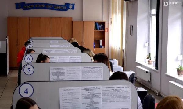 Як на Волині кар’єрні радники з центру зайнятості допомагають із роботою (фото)