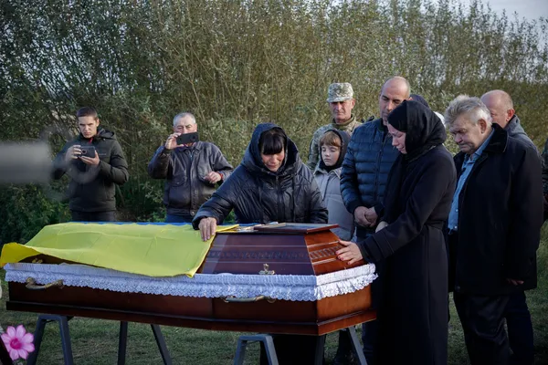 У Заболотті попрощалися із загиблим захисником Дмитром Макаревичем (фото)