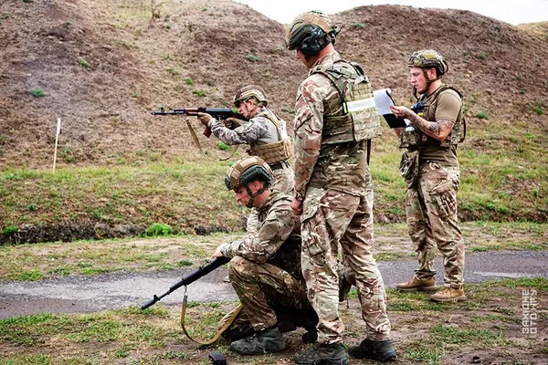 Стрільба, гранати і смуга перешкод: як волинські нацгвардійці вшановували полеглих (фото)