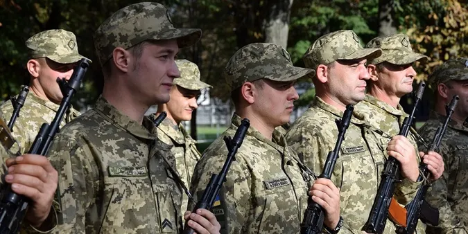 У Луцьку склали присягу прикордонники-новобранці (фото)