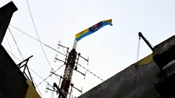 Не помилилися: прапор у центрі Луцька повісили правильно 