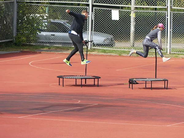 «Jump Squats»: луцькі студенти «флешмобили» на стадіоні (фото)