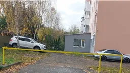 У Луцьку голова ОСББ загородила проїзд у двір