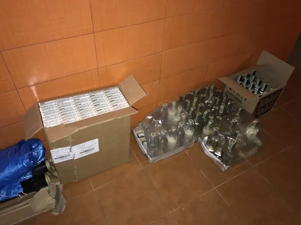 На Волині «накрили» виробництво контрафактного алкоголю та сигарет (фото)