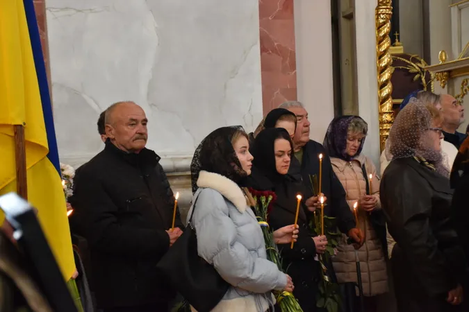 У Луцьку попрощалися з Героєм Святославом Юзефчуком (фото)