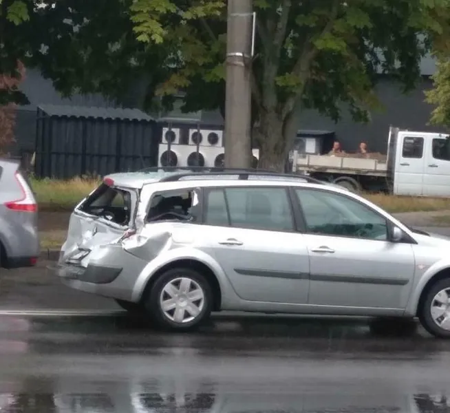 Луцьк сколихнула серія автомобільних аварій (фото, відео)