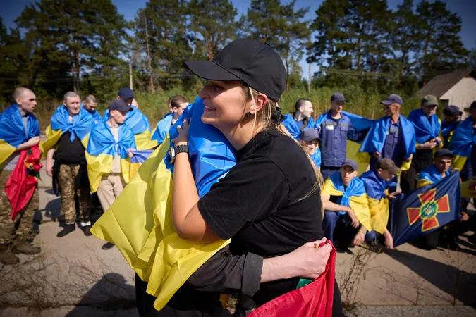 Другий обмін за два дні: з російського полону повернули 103 українців (фото)
