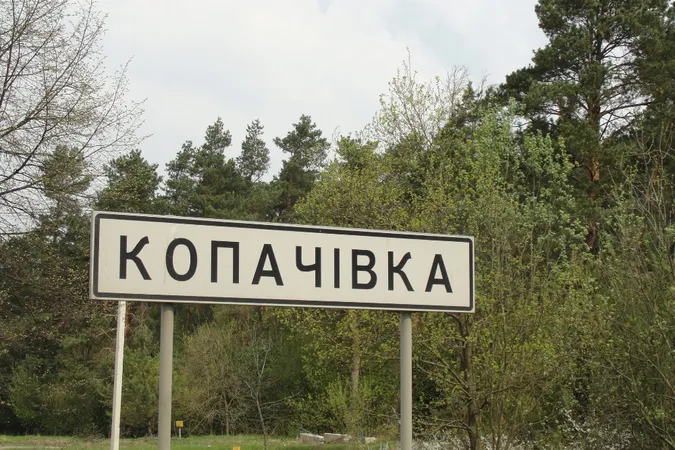 У Копачівці за крісло голови змагатимуться лише чоловіки