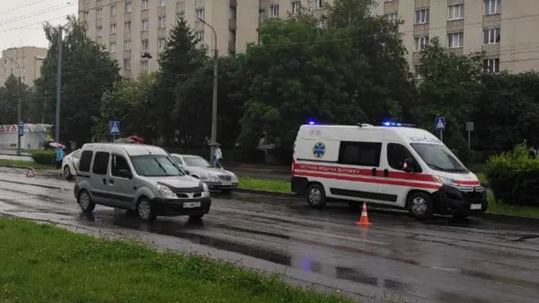 Повідомили деталі смертельної аварії на проспекті Соборності у Луцьку (фото, відео)