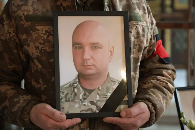 У Луцьку провели в останню дорогу полеглого Героя Дениса Савчука