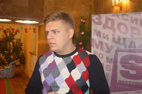 Новорічна казка та подарунки: луцький меценат влаштував свято для 200 дітей (фото)