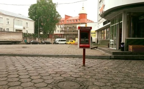 У Луцьку демонтують термінали самообслуговування