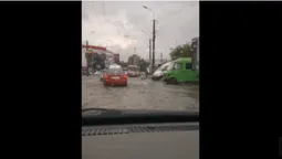 Луцьк затопило і засипало градом (відео)